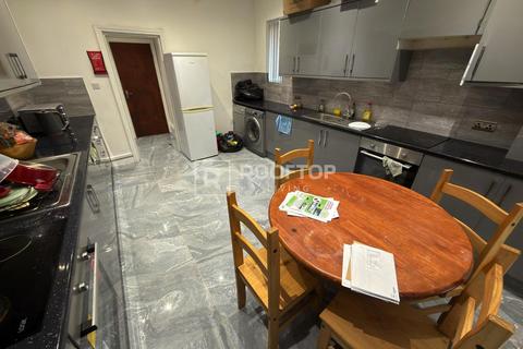 8 bedroom house to rent, Bainbridge Road, Leeds LS6