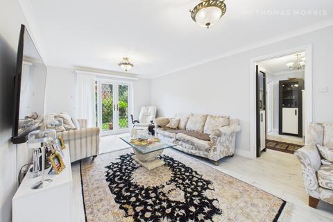 4 bedroom detached house for sale, Freemantle Court, St. Neots PE19