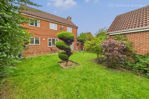 4 bedroom detached house for sale, Freemantle Court, St. Neots PE19