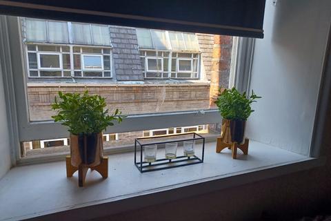2 bedroom flat to rent, Victoria Street, L2