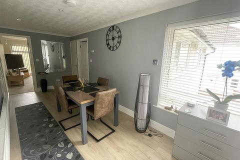 3 bedroom flat for sale, Cecil Road, Weston-Super-Mare BS23