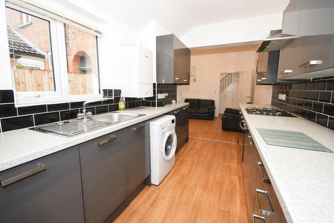 undefined, Boultham Avenue, Lincoln, Lincolnshire, LN5