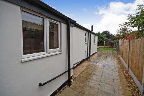 undefined, Boultham Avenue, Lincoln, Lincolnshire, LN5