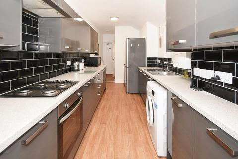 undefined, Boultham Avenue, Lincoln, Lincolnshire, LN5