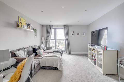 2 bedroom flat for sale, Victoria Avenue, Southend-on-sea, SS2