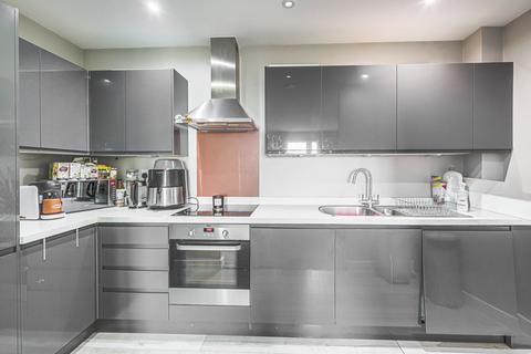 2 bedroom flat for sale, Victoria Avenue, Southend-on-sea, SS2