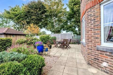 2 bedroom flat for sale, Wessex Road, Dorchester DT1