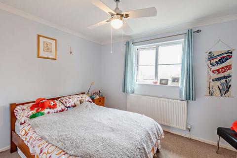 46 Sanderling Close, Letchworth Garden City, SG6 4HY