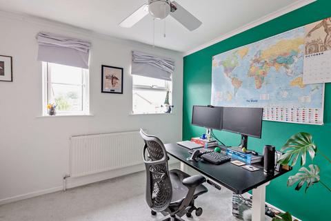 46 Sanderling Close, Letchworth Garden City, SG6 4HY