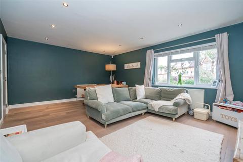 4 bedroom maisonette for sale, Cholmeley Park, Highgate, London N6