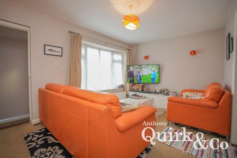2 bedroom detached bungalow for sale, Keegan Place, Canvey Island, SS8