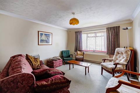 3 bedroom detached bungalow for sale, Albany Drive, Herne Bay