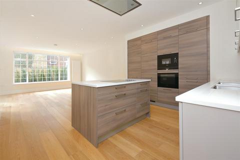 undefined, Beechcroft Avenue, Golders Green, London, NW11