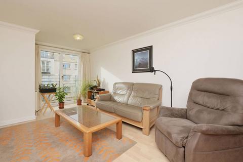 2 bedroom flat for sale, 120A/4 Crewe Road North, Crewe, Edinburgh, EH5 2NE
