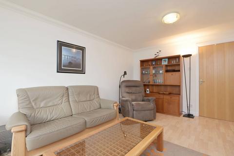 2 bedroom flat for sale, 120A/4 Crewe Road North, Crewe, Edinburgh, EH5 2NE