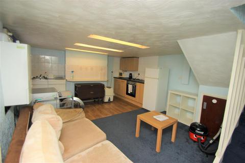 2 bedroom flat to rent, Cowley Road, Oxford