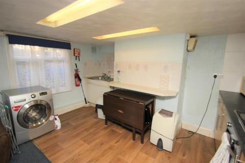 2 bedroom flat to rent, Cowley Road, Oxford