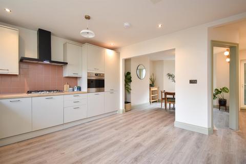 Manor Road, Hastings