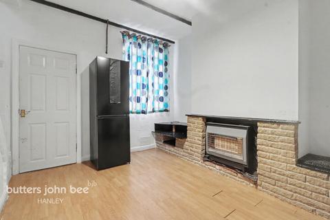 2 bedroom end of terrace house for sale, Kenworthy Street, Stoke-On-Trent ST6 6DF