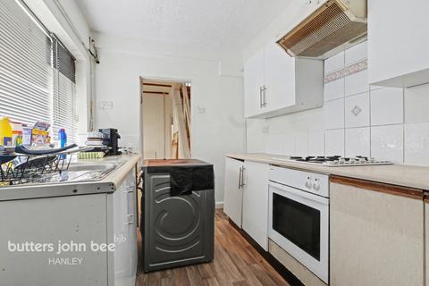 2 bedroom end of terrace house for sale, Kenworthy Street, Stoke-On-Trent ST6 6DF