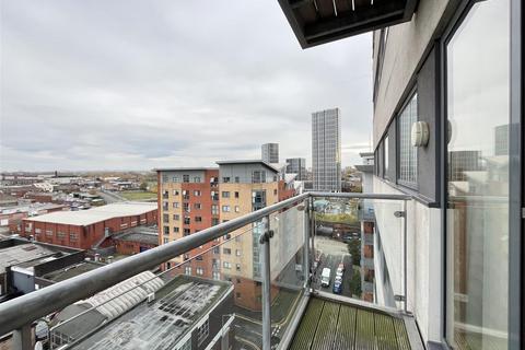 2 bedroom apartment to rent, Britton House, Lord Street, Manchester