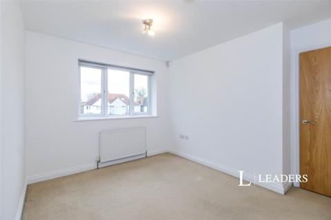 5 bedroom semi-detached house to rent, Hersham Road, Hersham, Walton-on-Thames, KT12