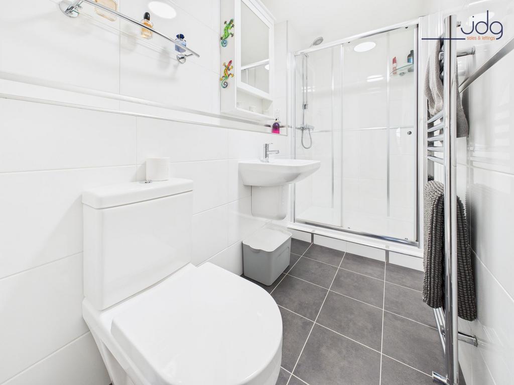 En-Suite Shower
