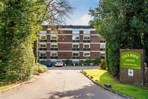 2 bedroom apartment for sale, West Hill, Oxted