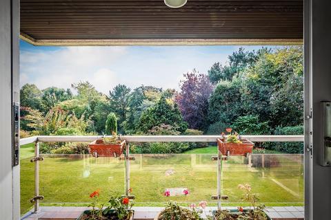 2 bedroom apartment for sale, West Hill, Oxted