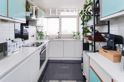 2 bedroom flat to rent, St. Margarets Place, Brighton, East Sussex, BN1