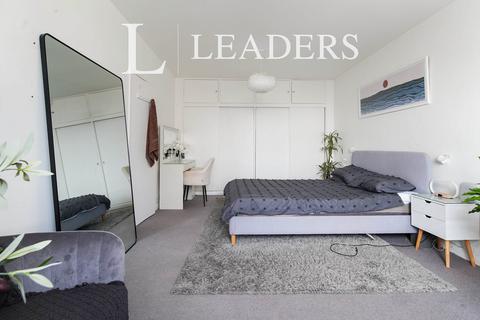 2 bedroom flat to rent, St. Margarets Place, Brighton, East Sussex, BN1