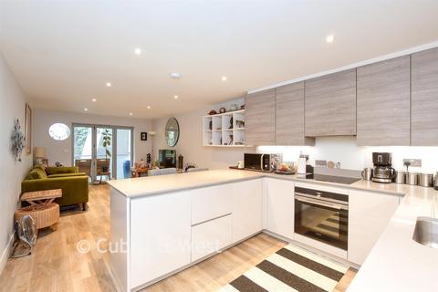 undefined, Valley Place, Caterham CR3