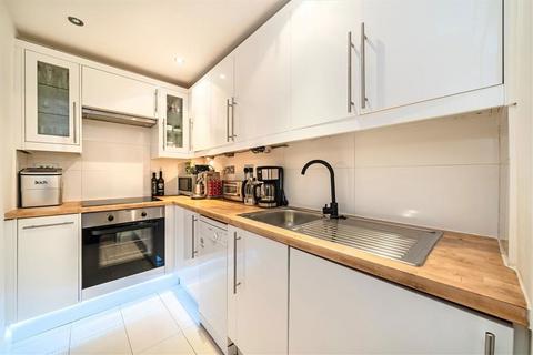 undefined, Clipstone Street, London W1W