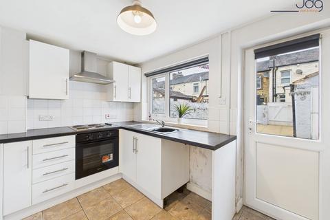 4 bedroom terraced house for sale, Broadway, Skerton | Spacious four bedroom terrace with extended kitchen