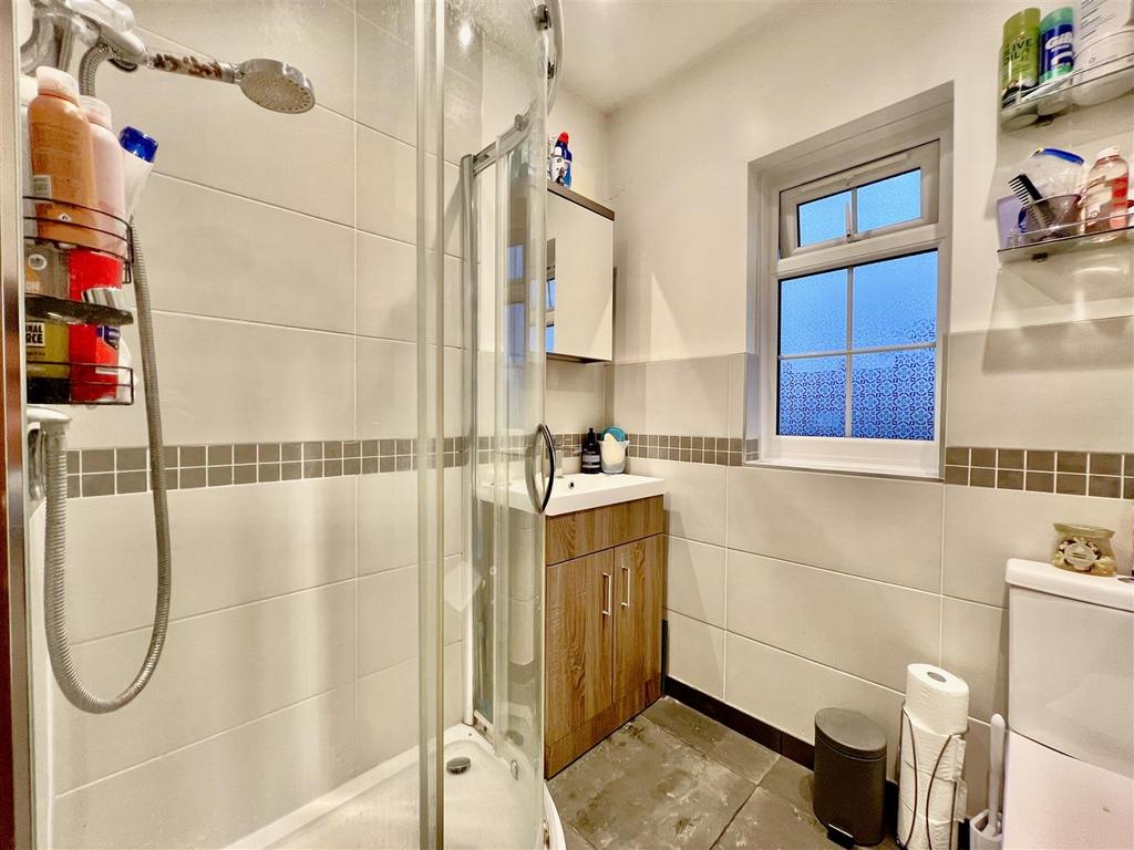 Shower Room/ WC