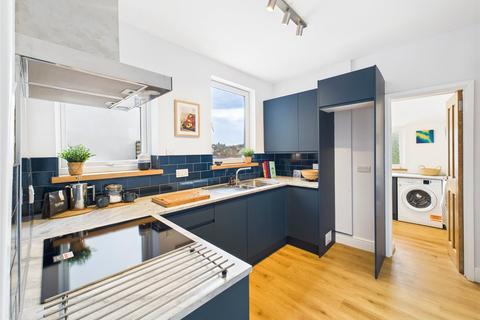 8 Pembery Road, Bristol, BS3 3JR