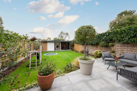 undefined, Mayo Road, Walton-on-Thames, KT12