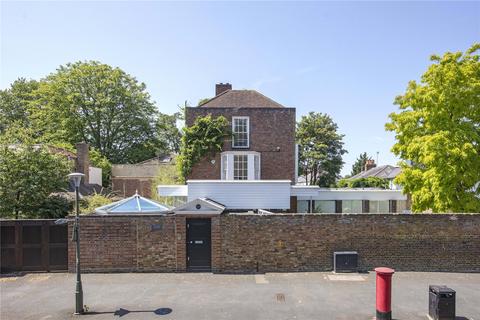 6 bedroom detached house to rent, Ham Street, Richmond, Surrey, TW10