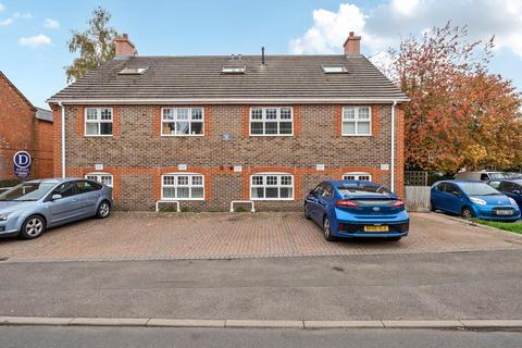 undefined, Newbury, Berkshire, RG14