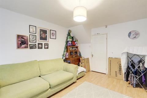 undefined, Mickledon Close, Nottingham NG2