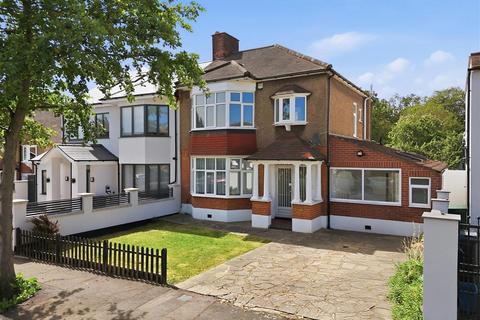 3 bedroom house for sale, High View Road, South Woodford