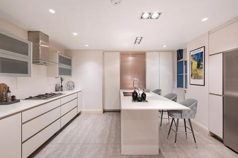 4 bedroom flat for sale, Abbey Lodge, Park Road, St John's Wood NW8