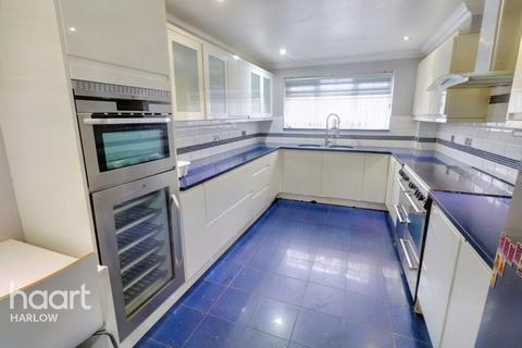 5 bedroom detached house for sale, Upper Park, Harlow