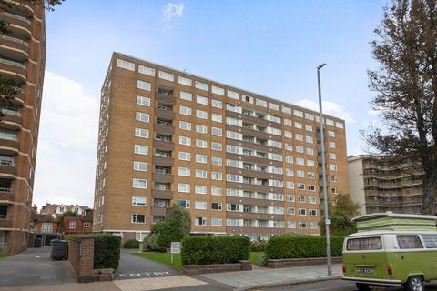1 bedroom flat for sale, Grand Avenue, Hove, BN3