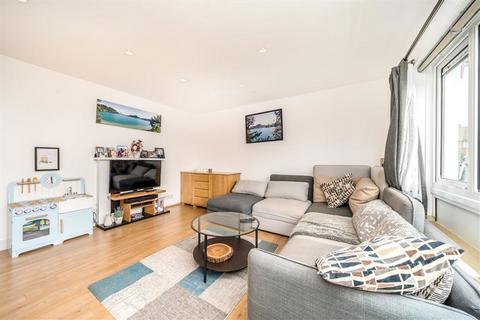 undefined, Little Queens Road, Teddington TW11