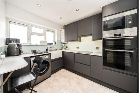 undefined, Little Queens Road, Teddington TW11