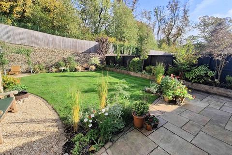 4 bedroom detached house for sale, Bluebell Drive, Wyke BD12
