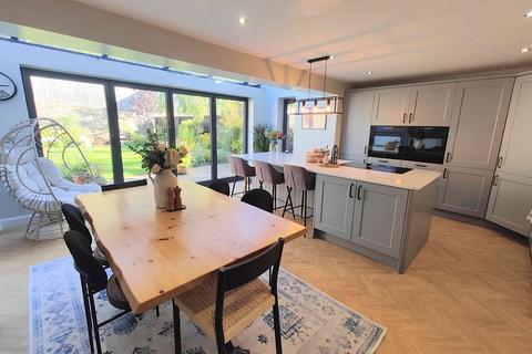 4 bedroom detached house for sale, Bluebell Drive, Wyke BD12