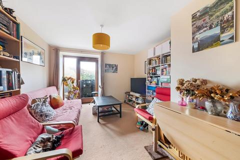 1 bedroom flat for sale, Beeton Way, Norwood, London, SE27