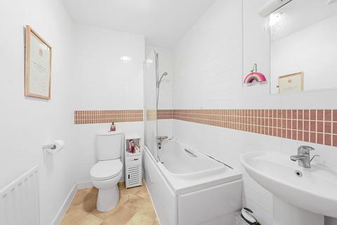 1 bedroom flat for sale, Beeton Way, Norwood, London, SE27